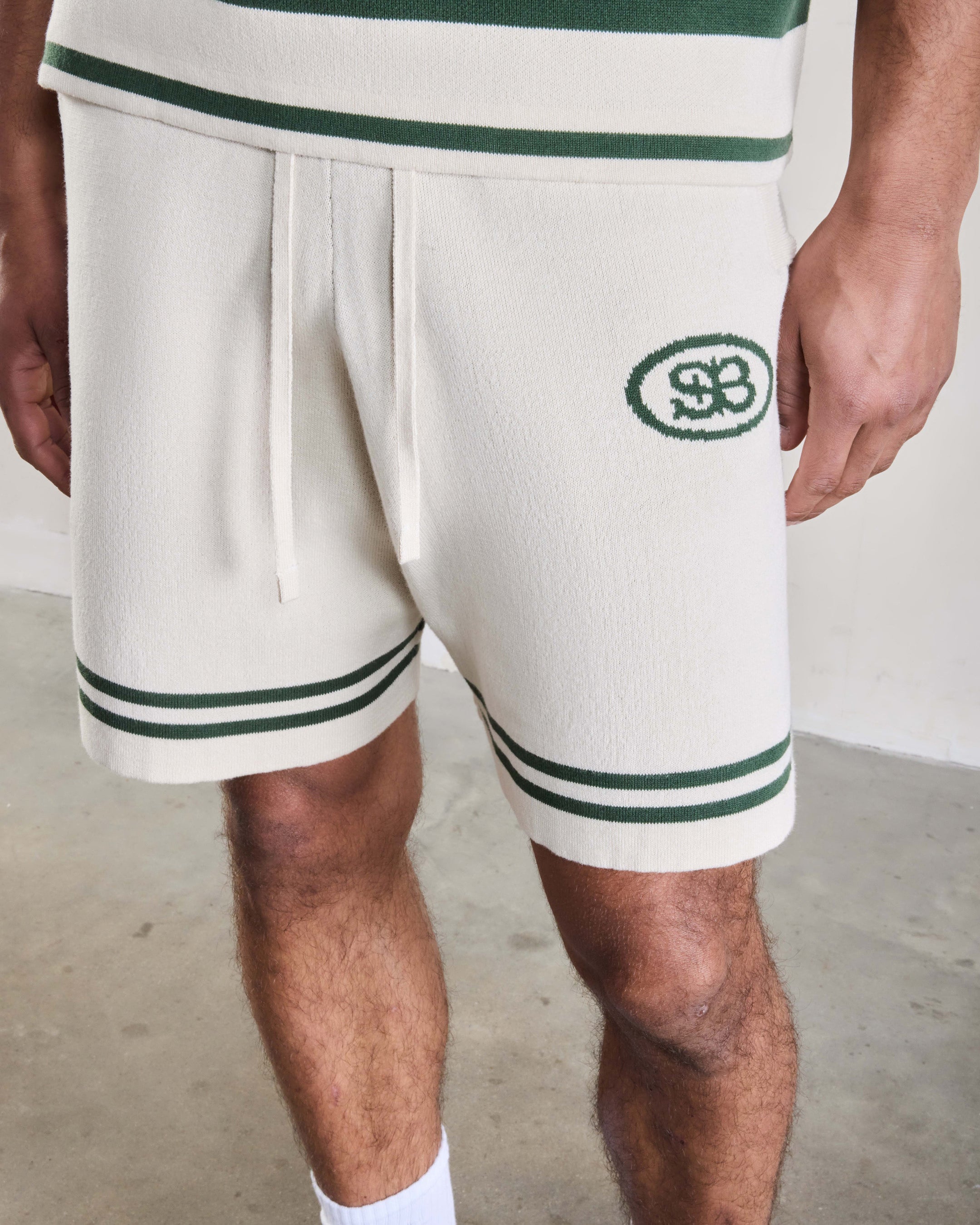 Green/Off White